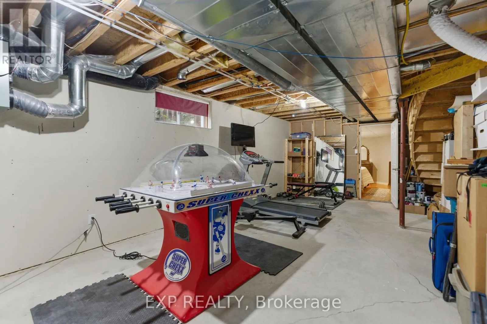 17 OLDE TOWNE AVENUE