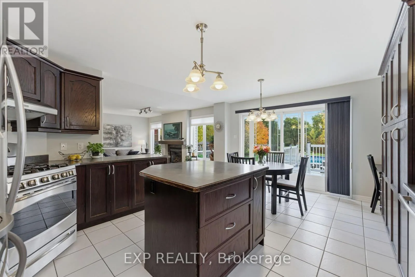 17 OLDE TOWNE AVENUE