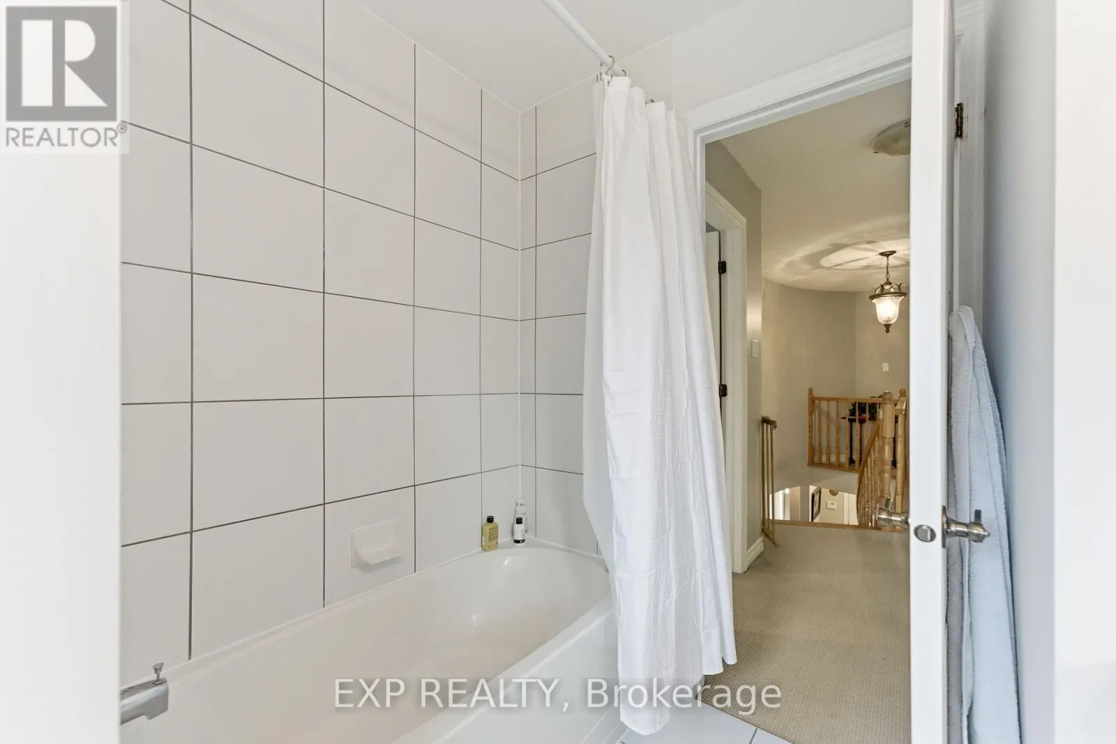 17 OLDE TOWNE AVENUE