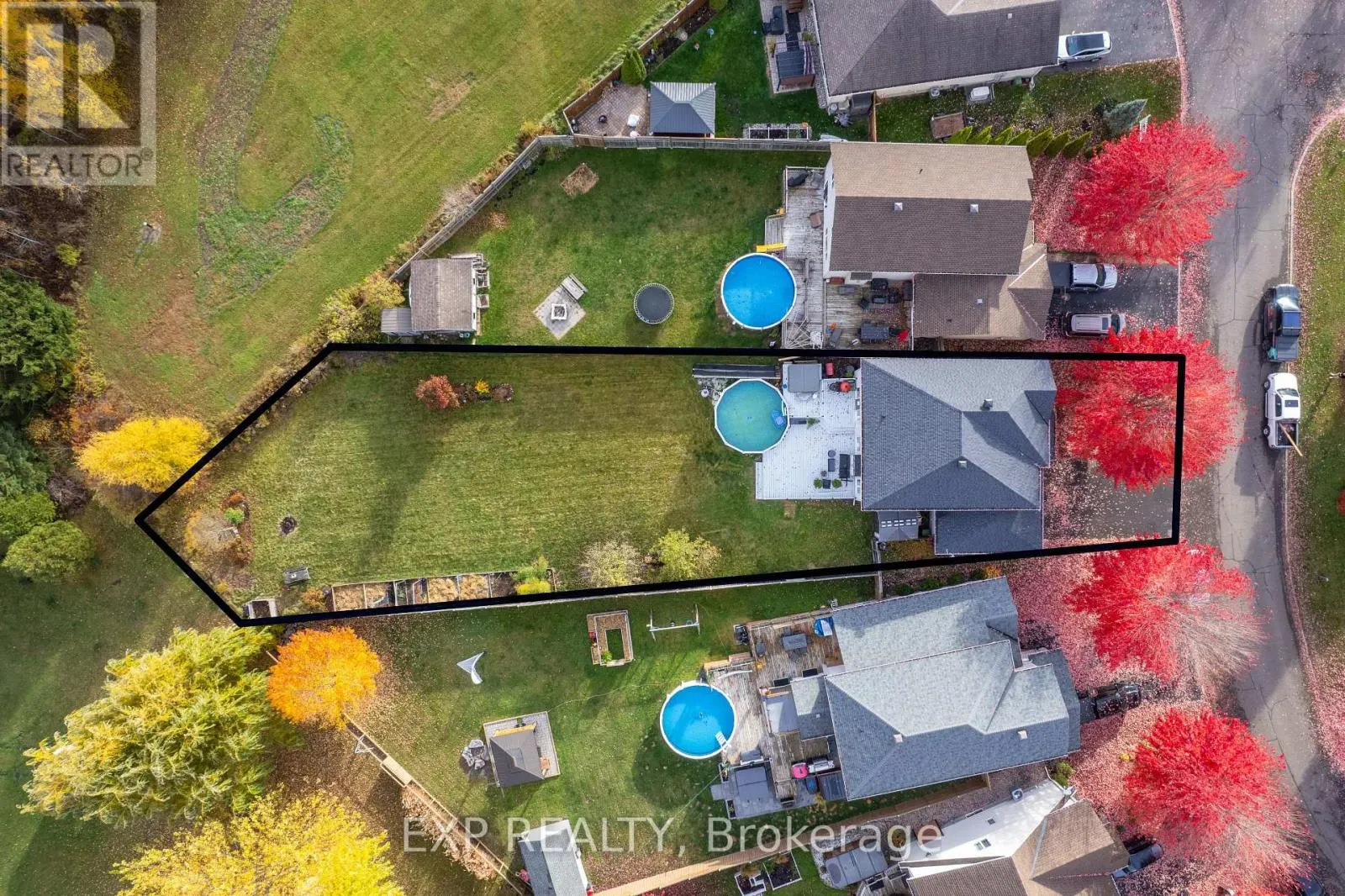 17 OLDE TOWNE AVENUE