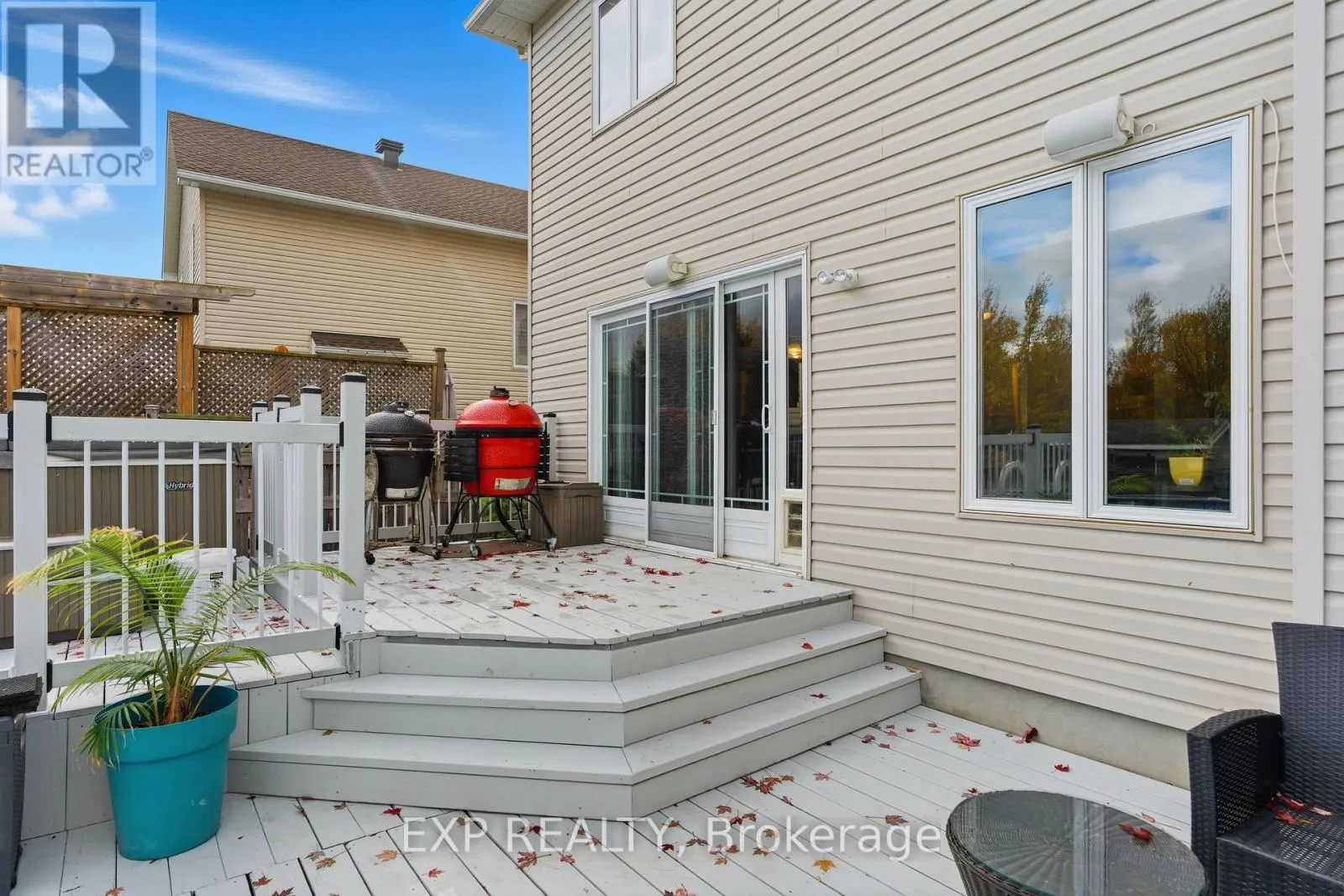 17 OLDE TOWNE AVENUE