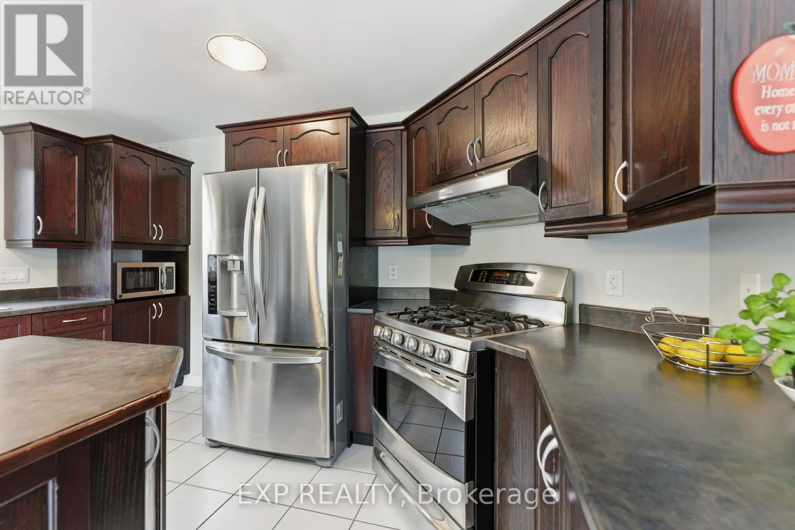 17 OLDE TOWNE AVENUE