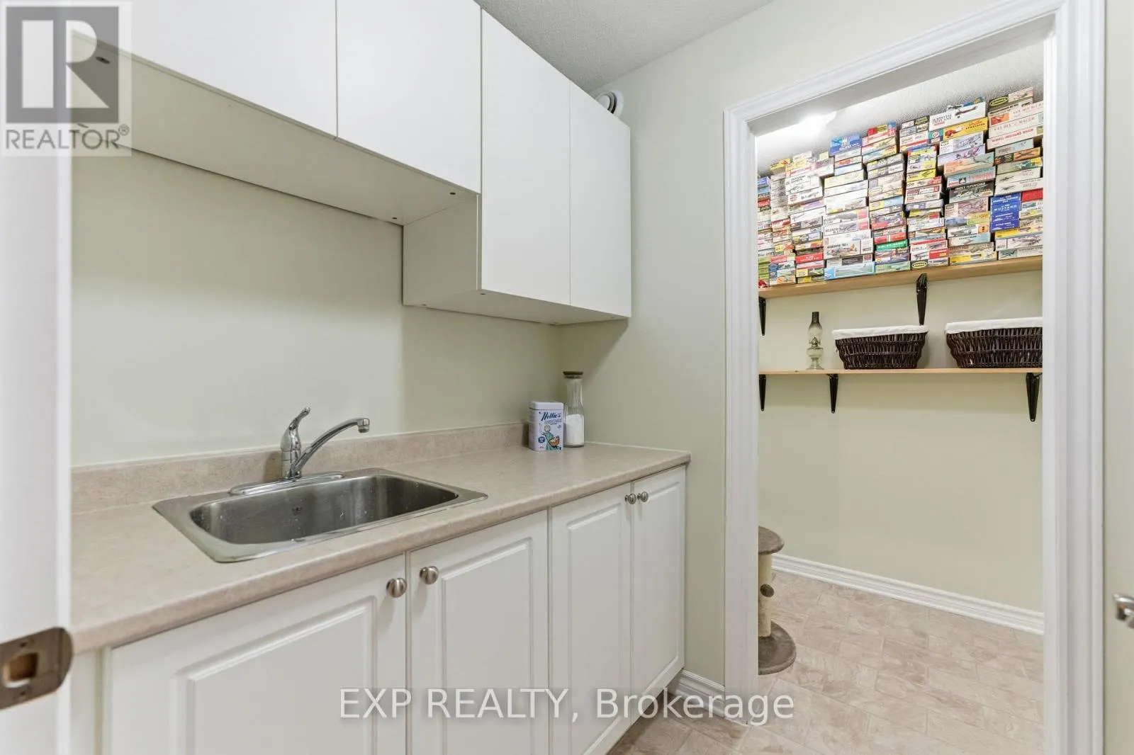 17 OLDE TOWNE AVENUE