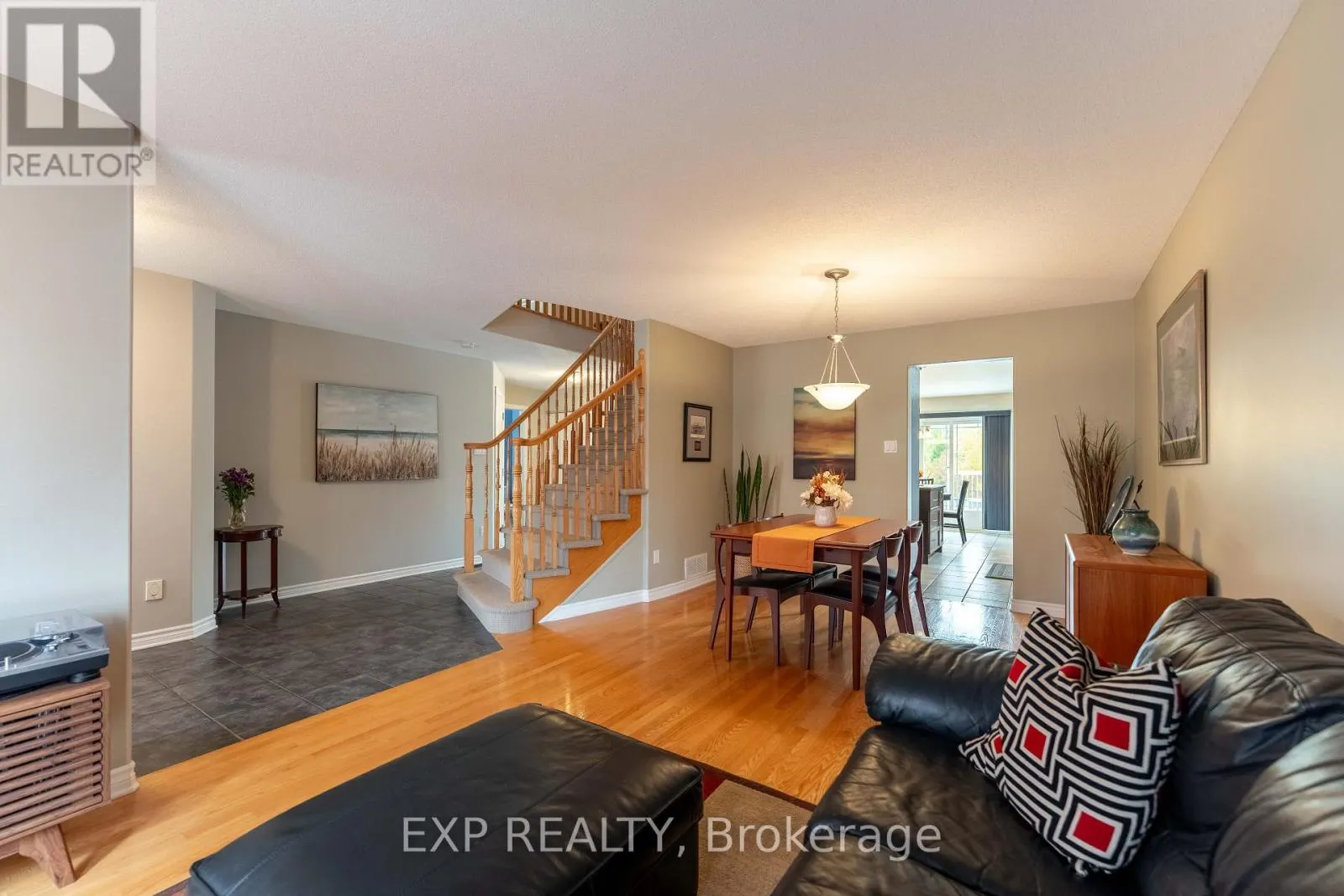 17 OLDE TOWNE AVENUE