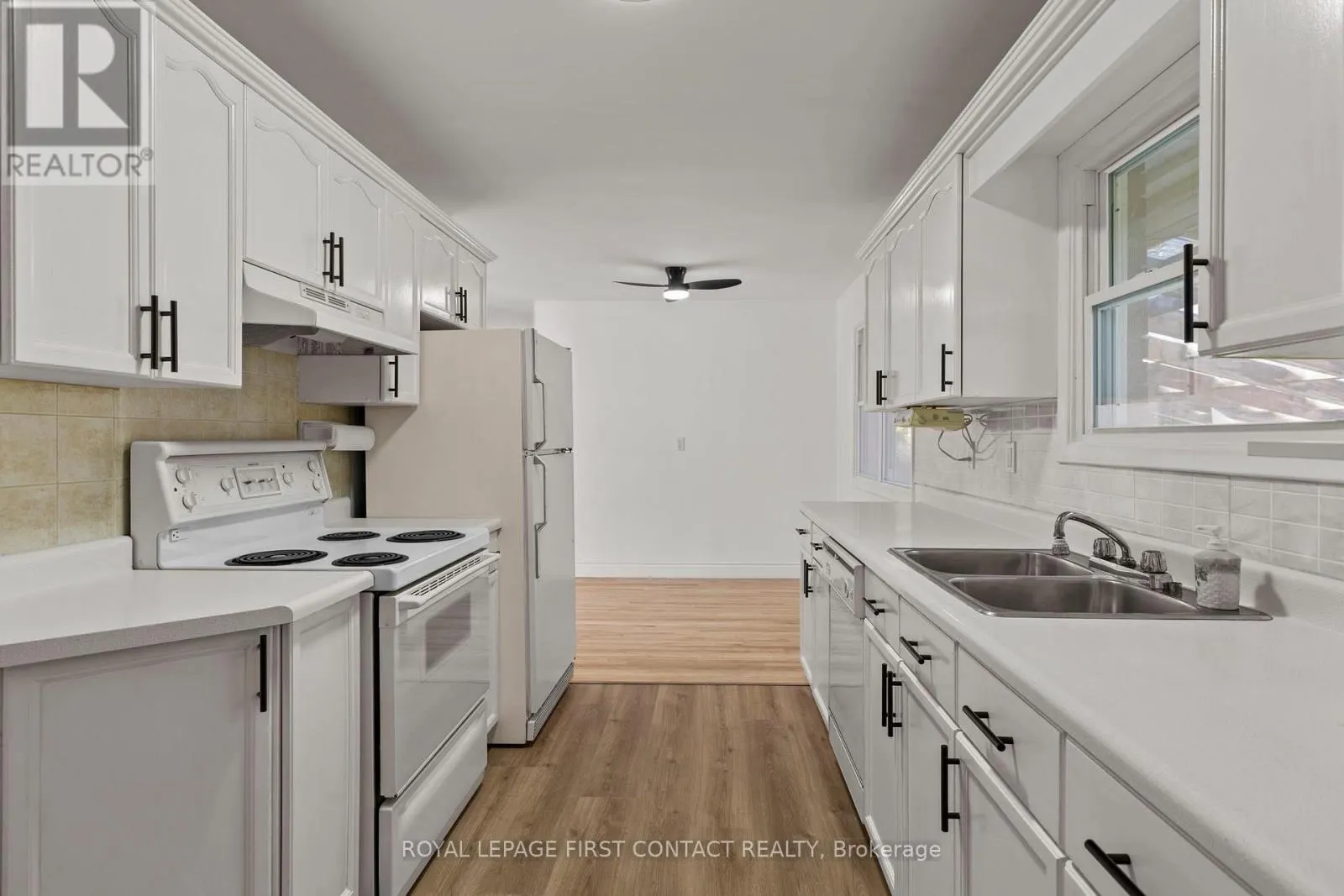 482 ST. VINCENT STREET S