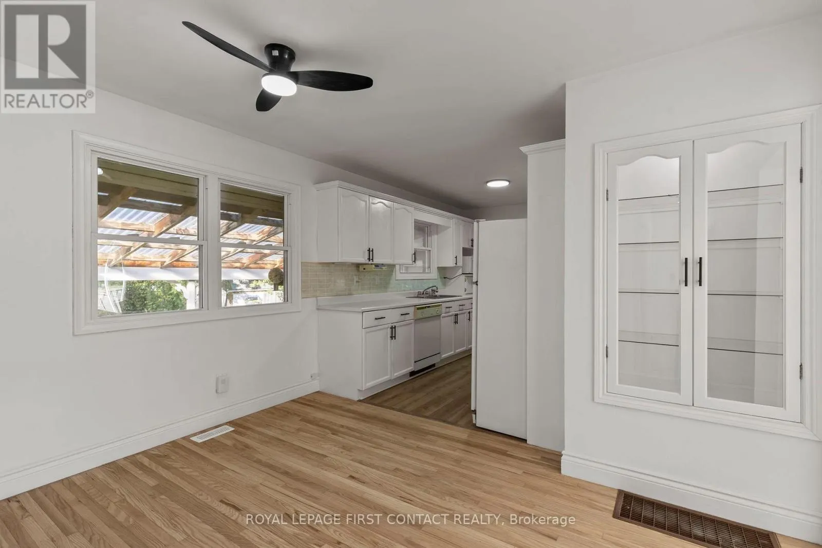 482 ST. VINCENT STREET S