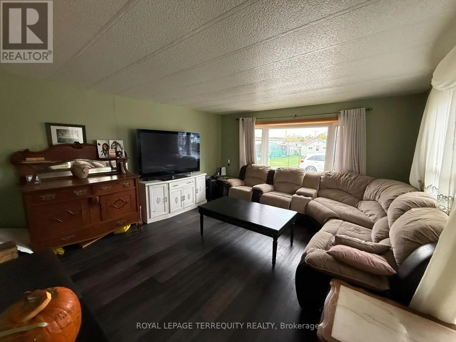 72B - 2244 HERITAGE LINE