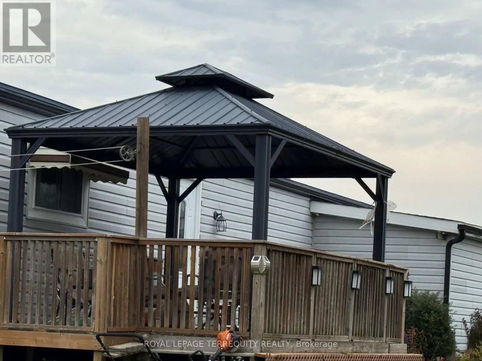 72B - 2244 HERITAGE LINE