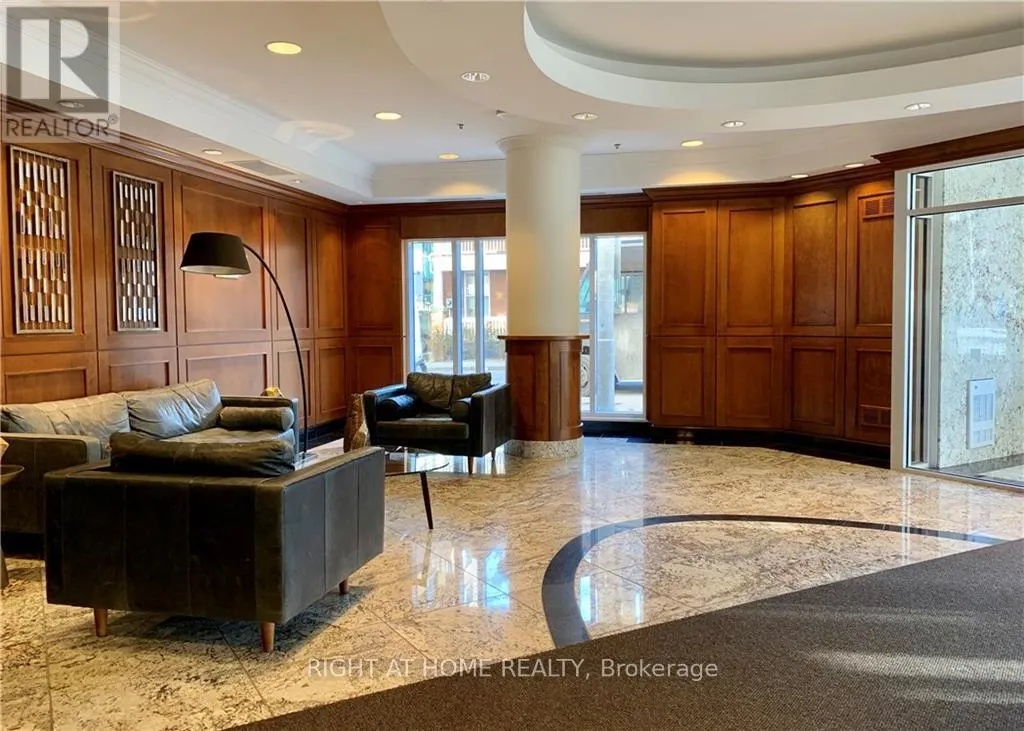 2604 - 242 RIDEAU STREET