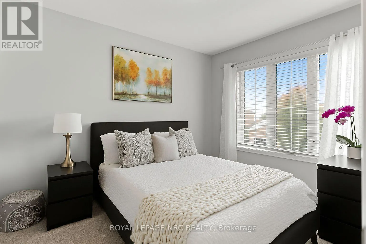 15 - 377 GLANCASTER ROAD, #15