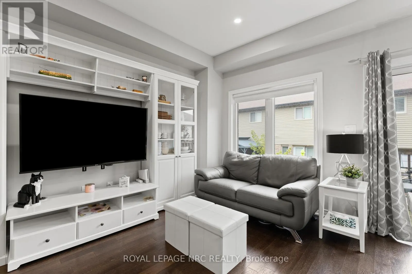 15 - 377 GLANCASTER ROAD, #15