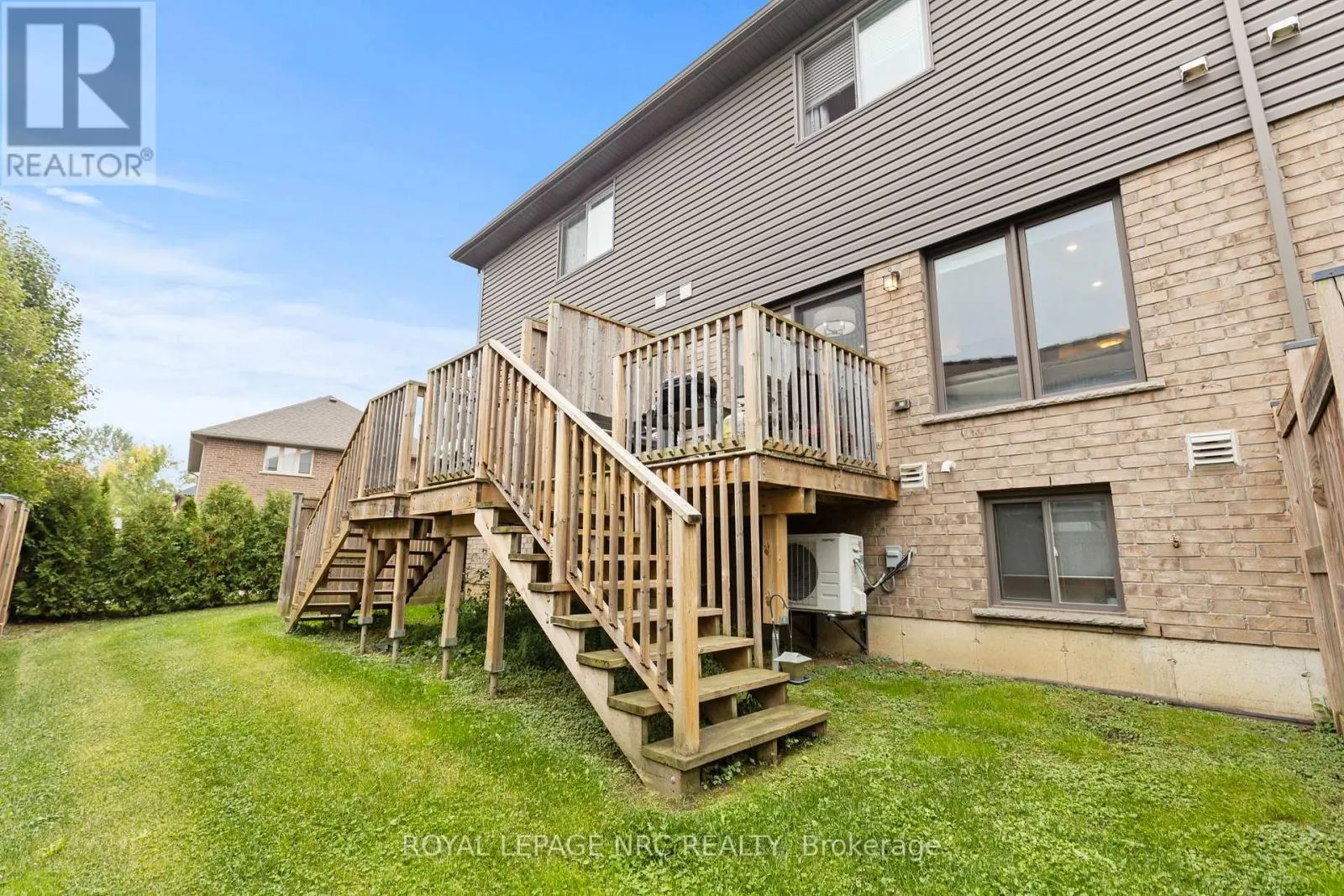 15 - 377 GLANCASTER ROAD, #15