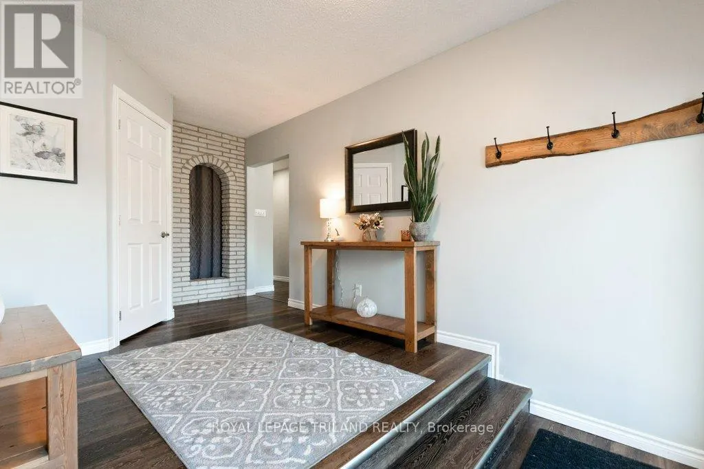 59 CONFEDERATION DRIVE