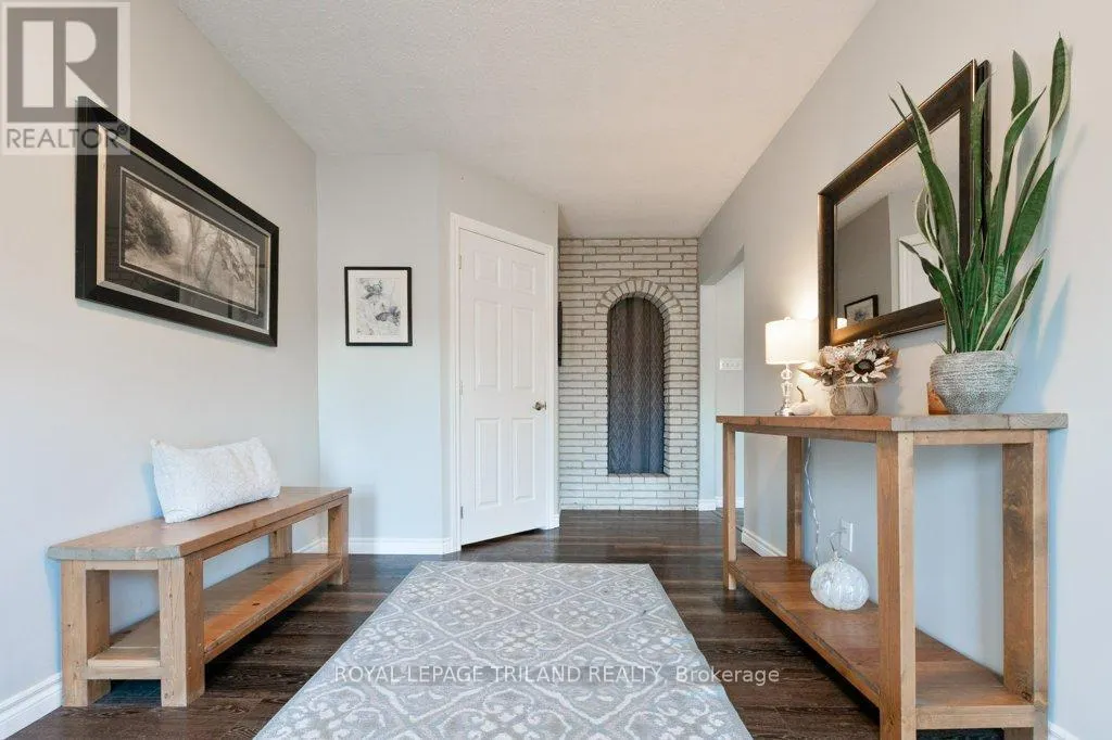 59 CONFEDERATION DRIVE