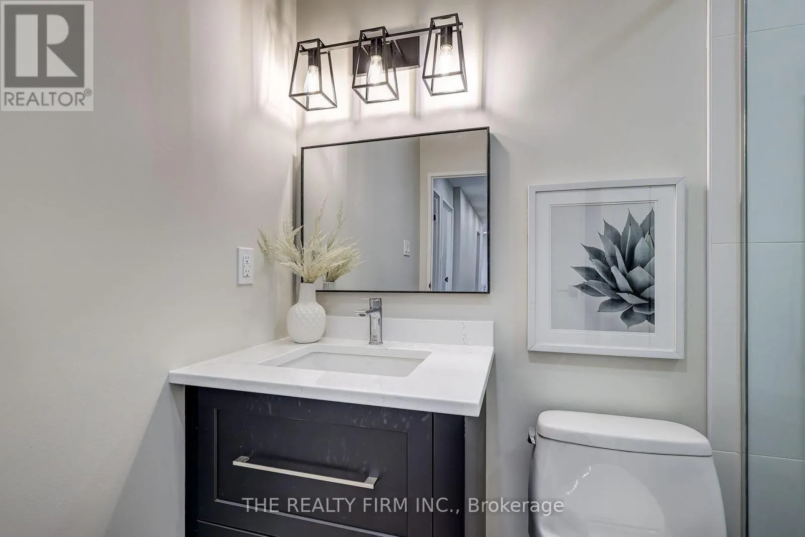 910 - 135 BASELINE ROAD W, #910