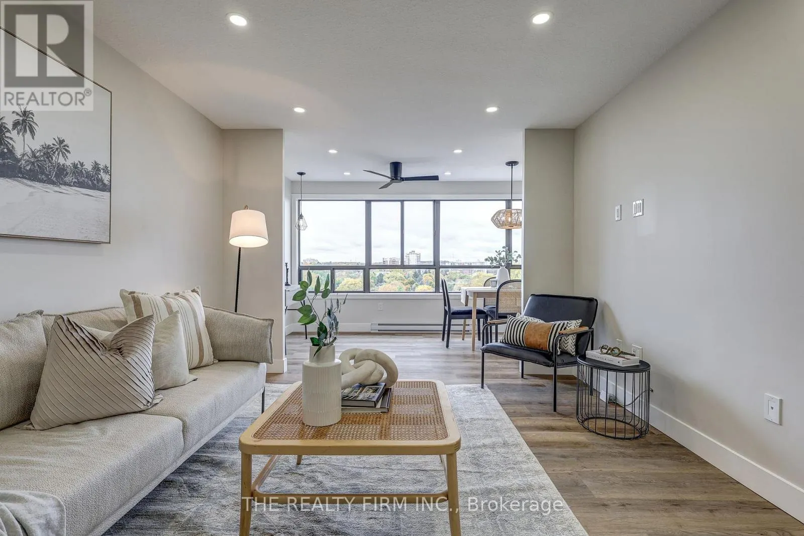 910 - 135 BASELINE ROAD W, #910