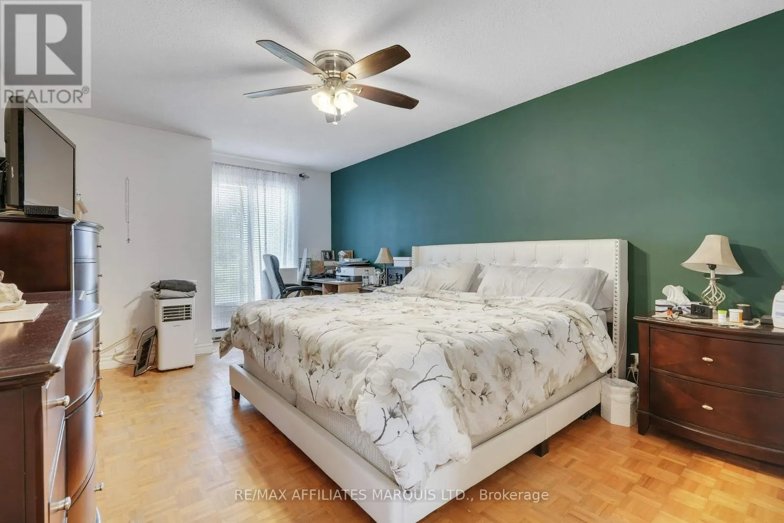 21 STE THERESE BOULEVARD