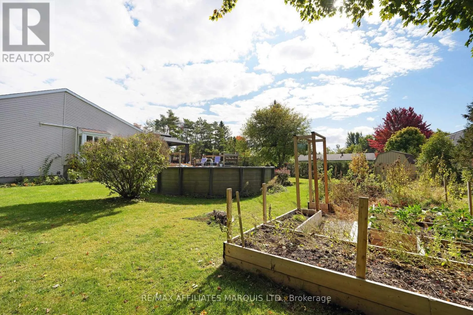 21 STE THERESE BOULEVARD