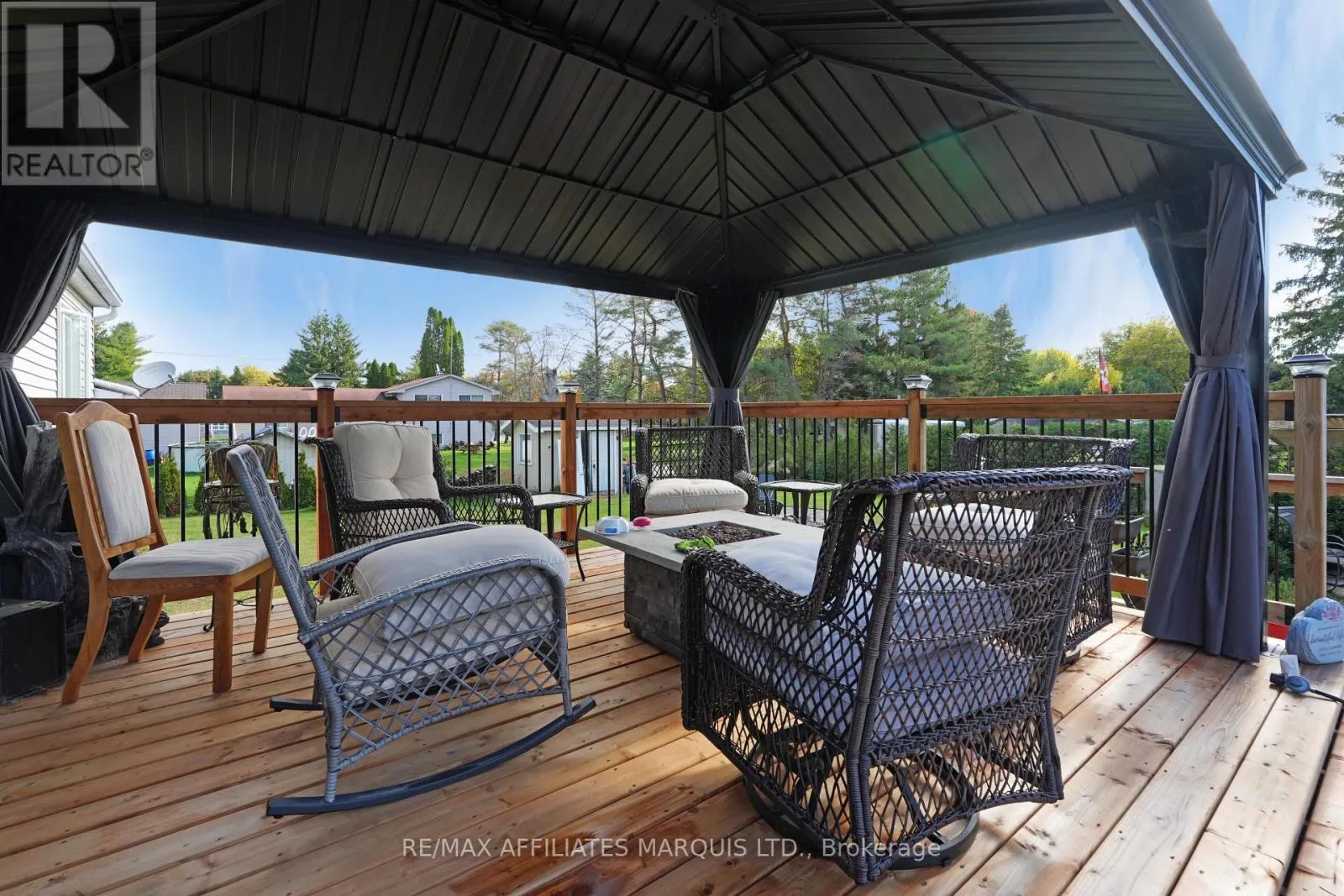 21 STE THERESE BOULEVARD