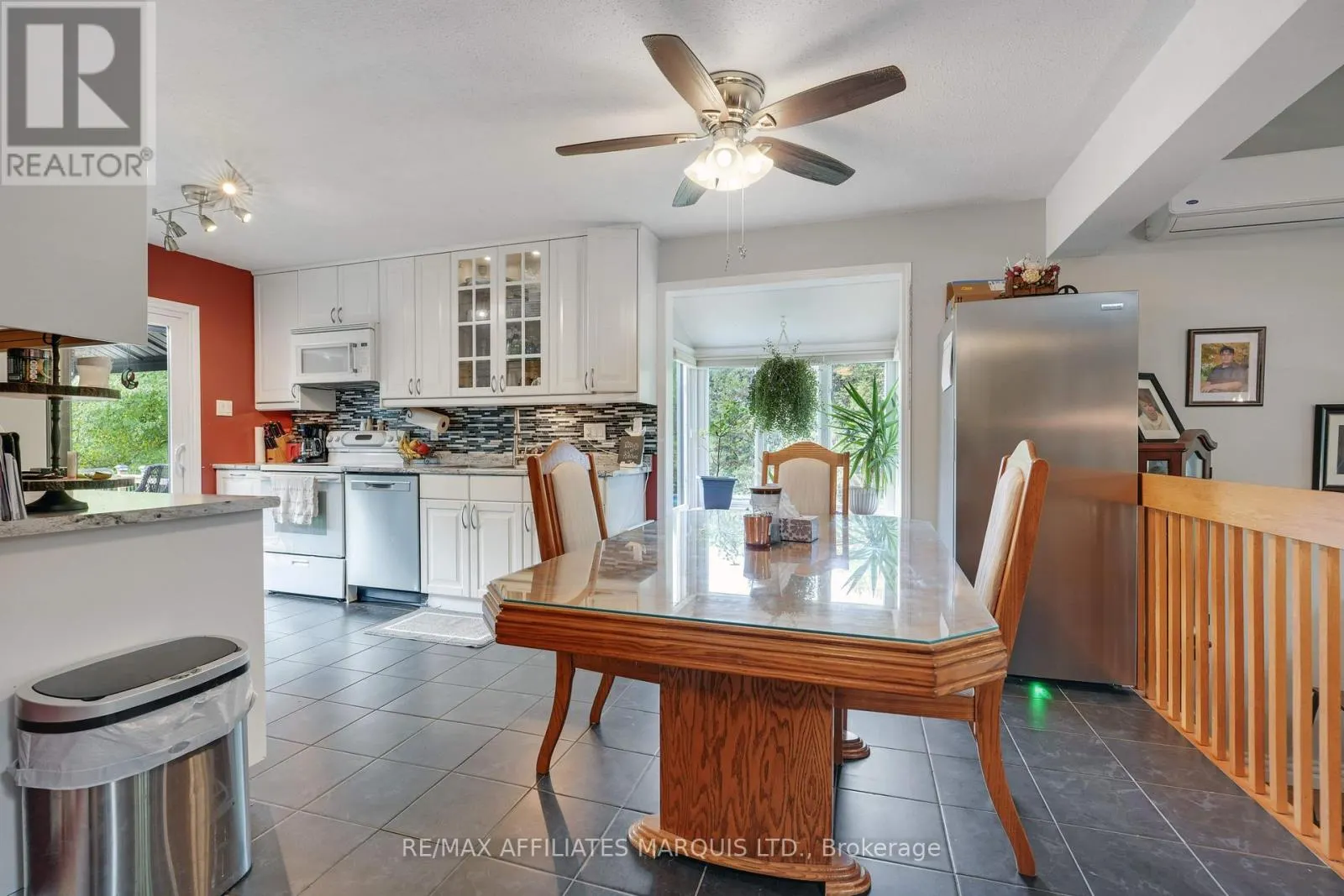 21 STE THERESE BOULEVARD