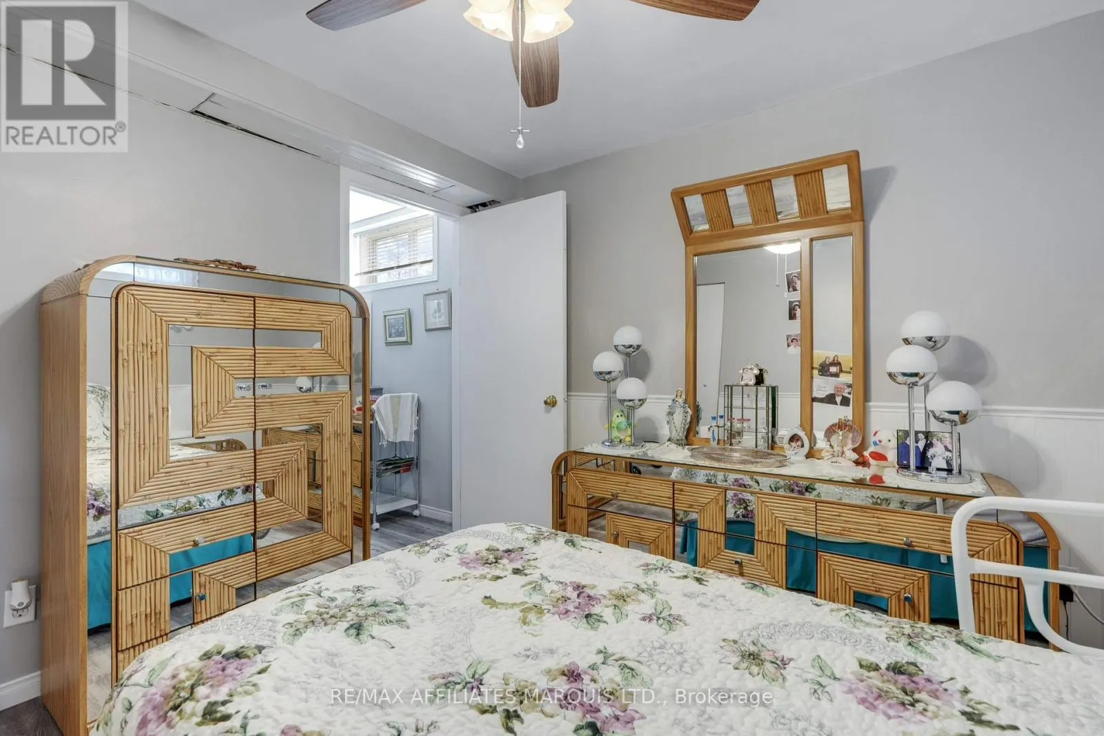 21 STE THERESE BOULEVARD