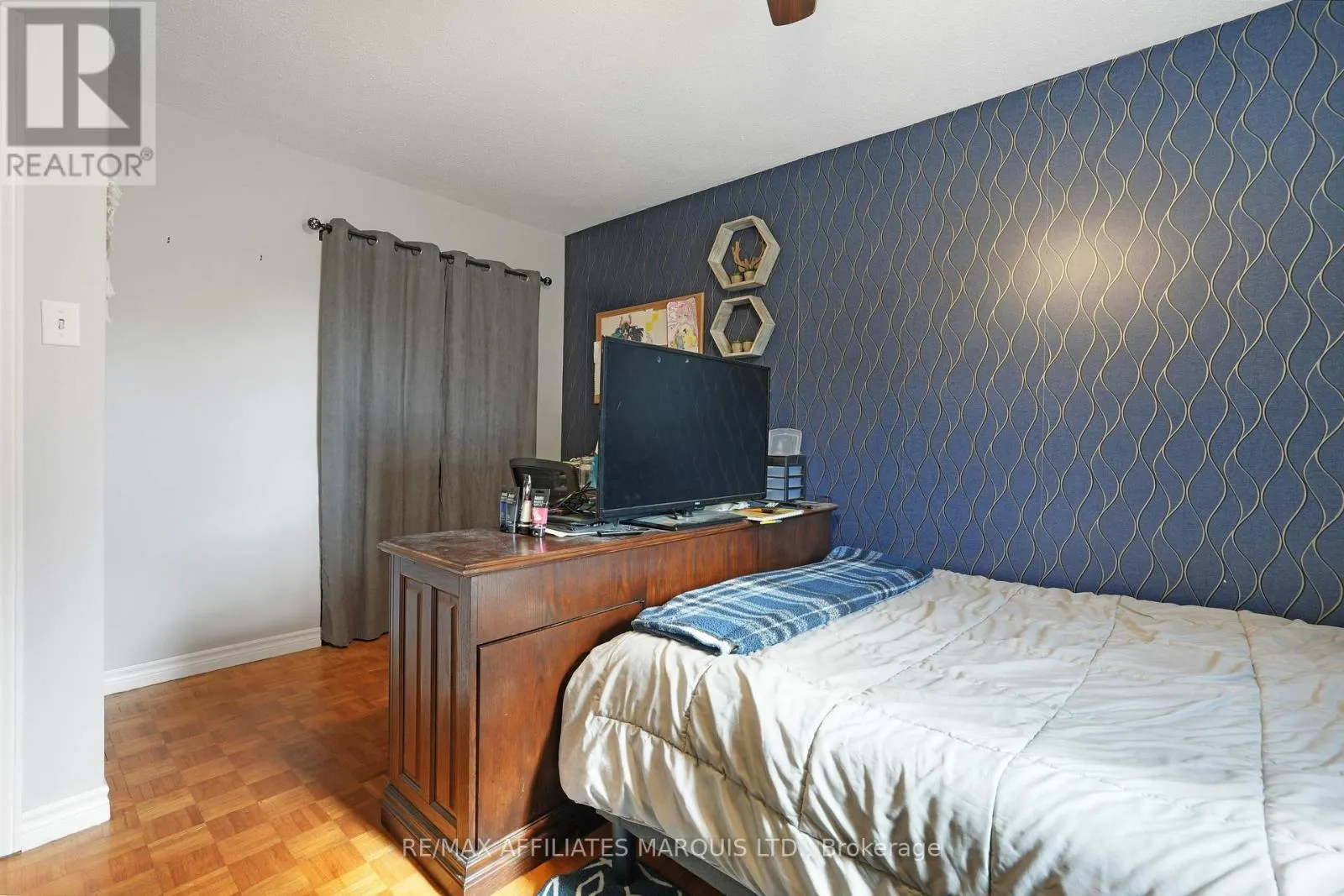 21 STE THERESE BOULEVARD