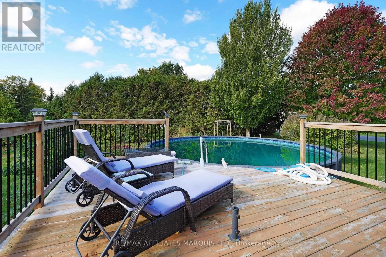 21 STE THERESE BOULEVARD