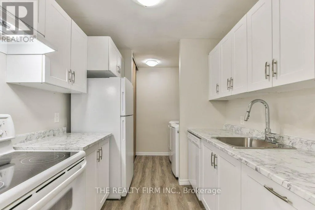 16 - 1096 JALNA BOULEVARD, #16