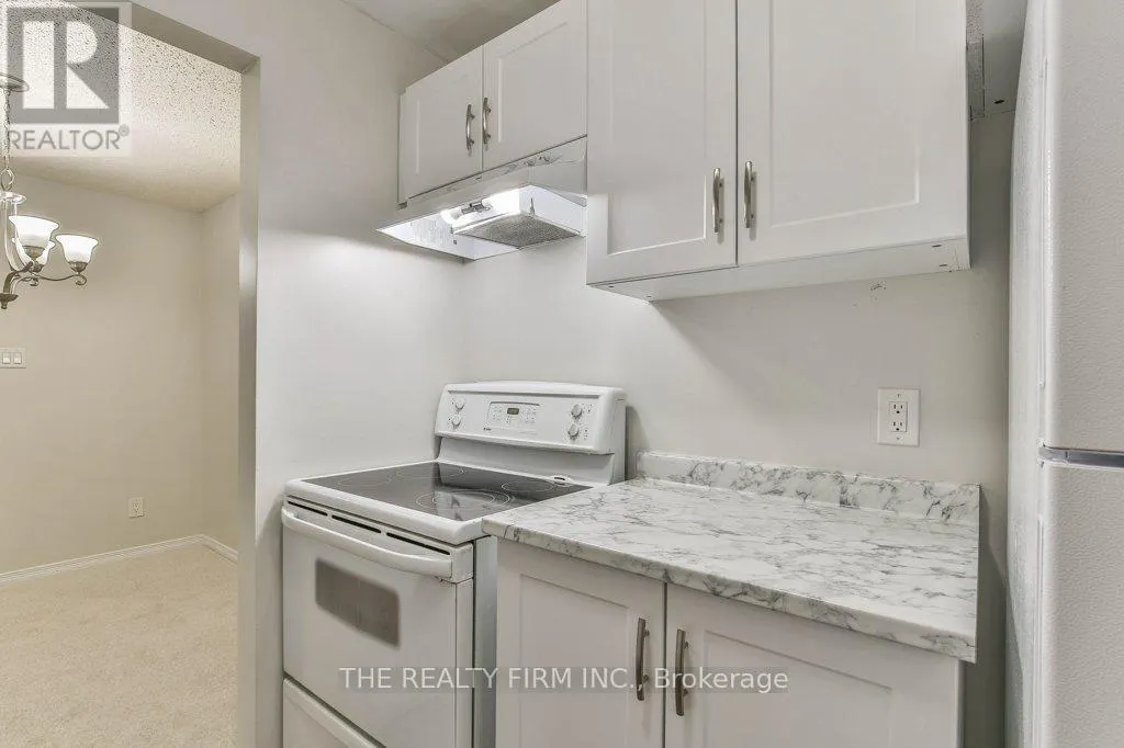 16 - 1096 JALNA BOULEVARD, #16