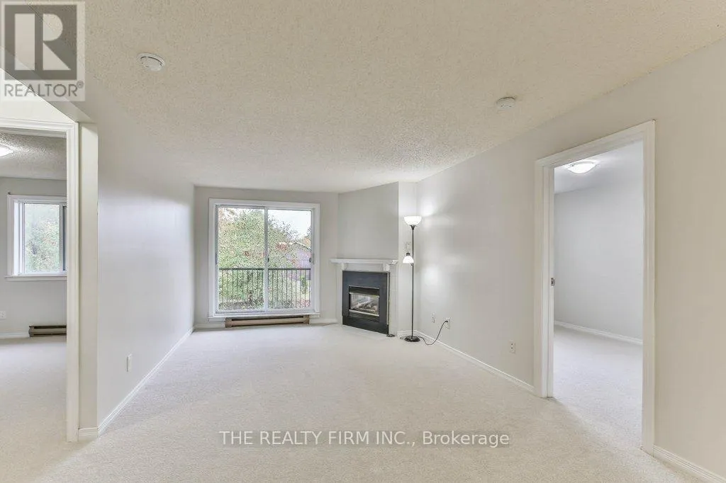 16 - 1096 JALNA BOULEVARD, #16