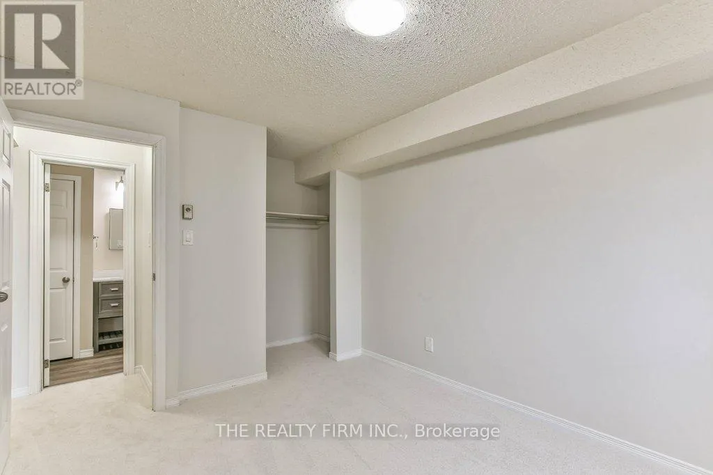 16 - 1096 JALNA BOULEVARD, #16