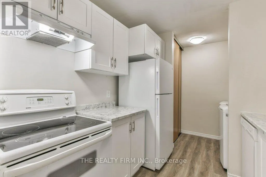 16 - 1096 JALNA BOULEVARD, #16