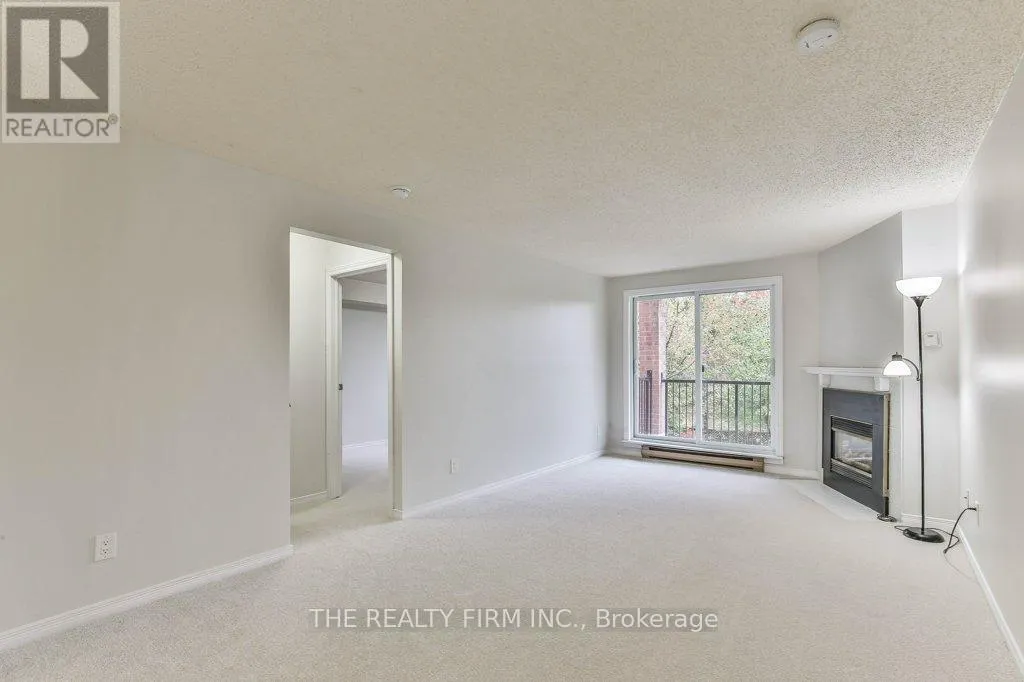 16 - 1096 JALNA BOULEVARD, #16