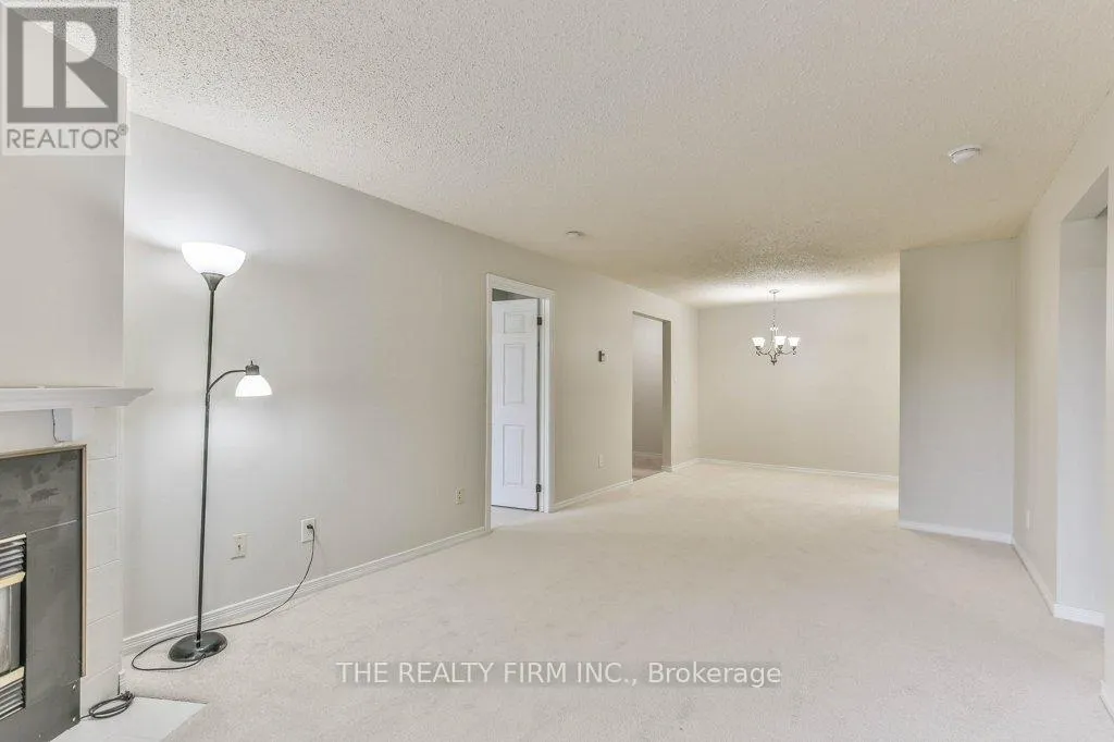 16 - 1096 JALNA BOULEVARD, #16