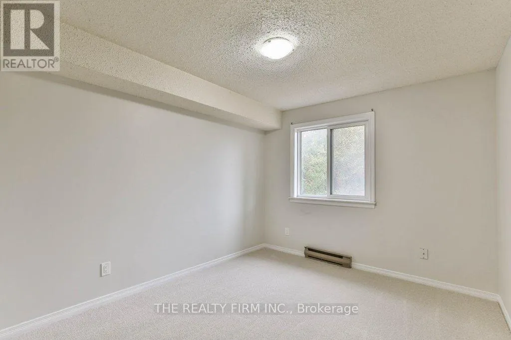 16 - 1096 JALNA BOULEVARD, #16