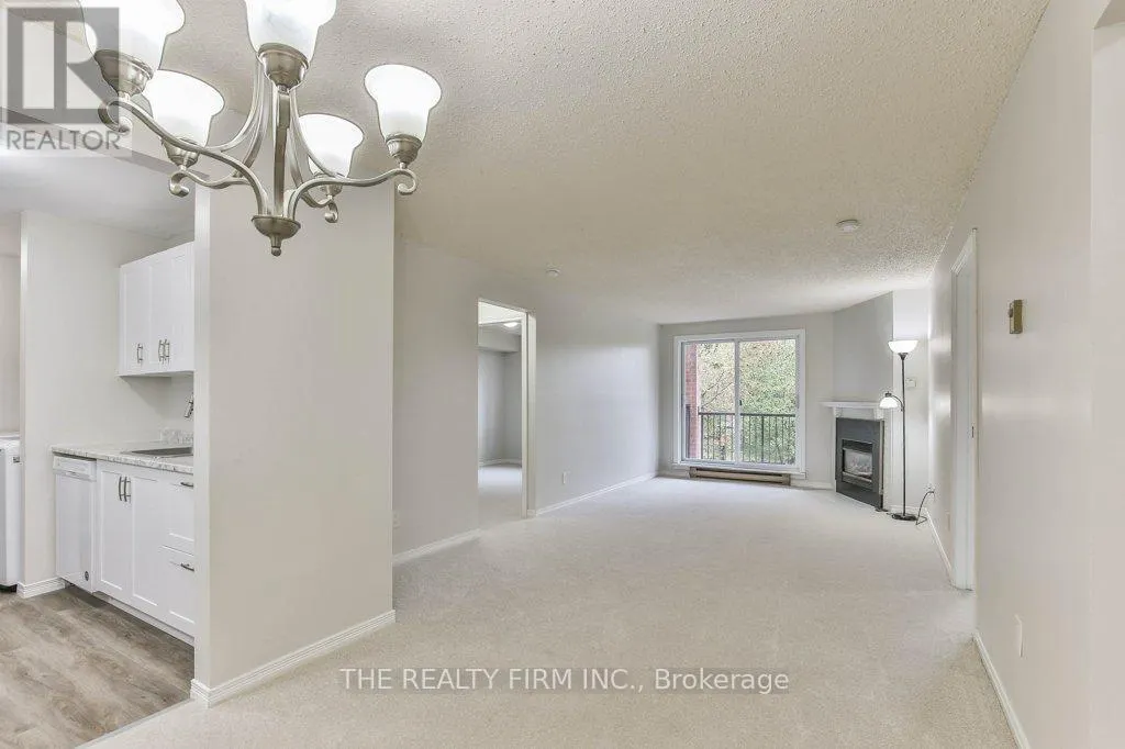 16 - 1096 JALNA BOULEVARD, #16