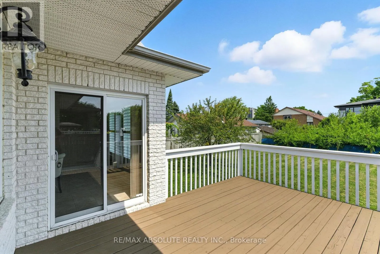 1513 APELDOORN AVENUE