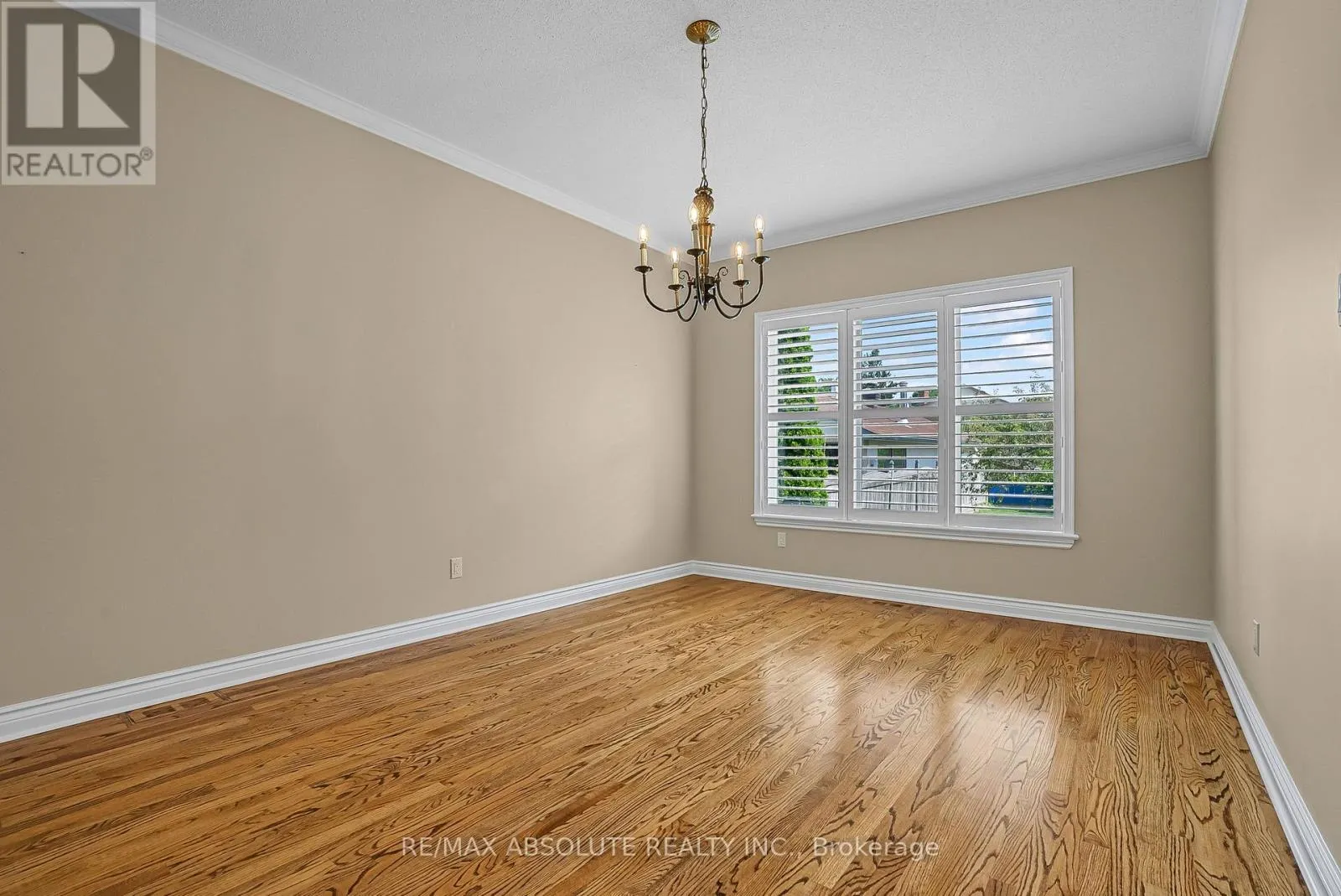 1513 APELDOORN AVENUE