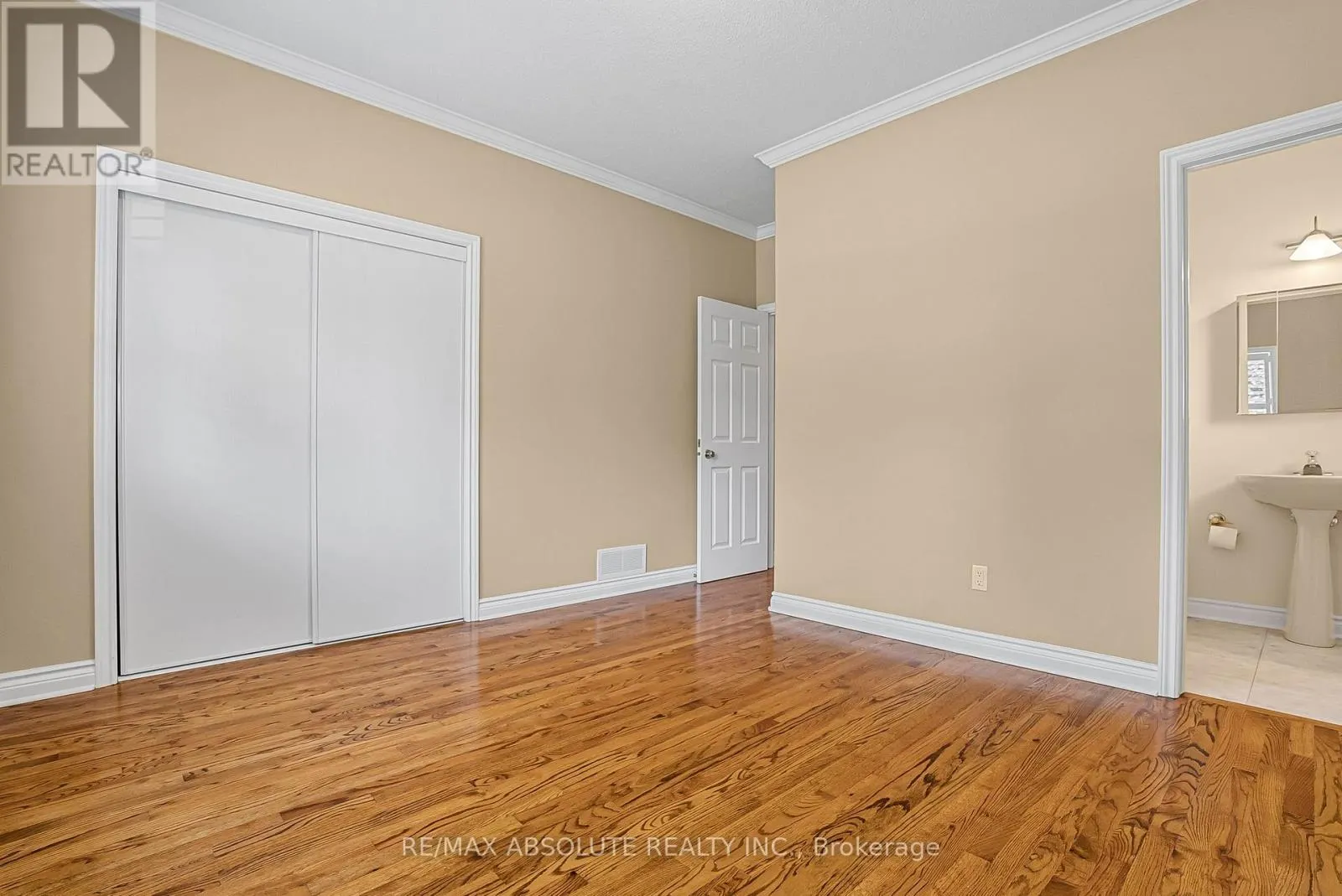 1513 APELDOORN AVENUE