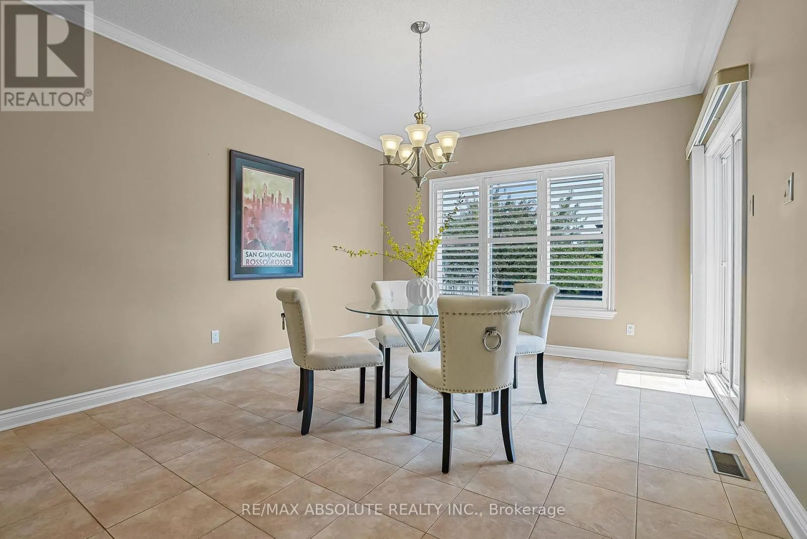 1513 APELDOORN AVENUE