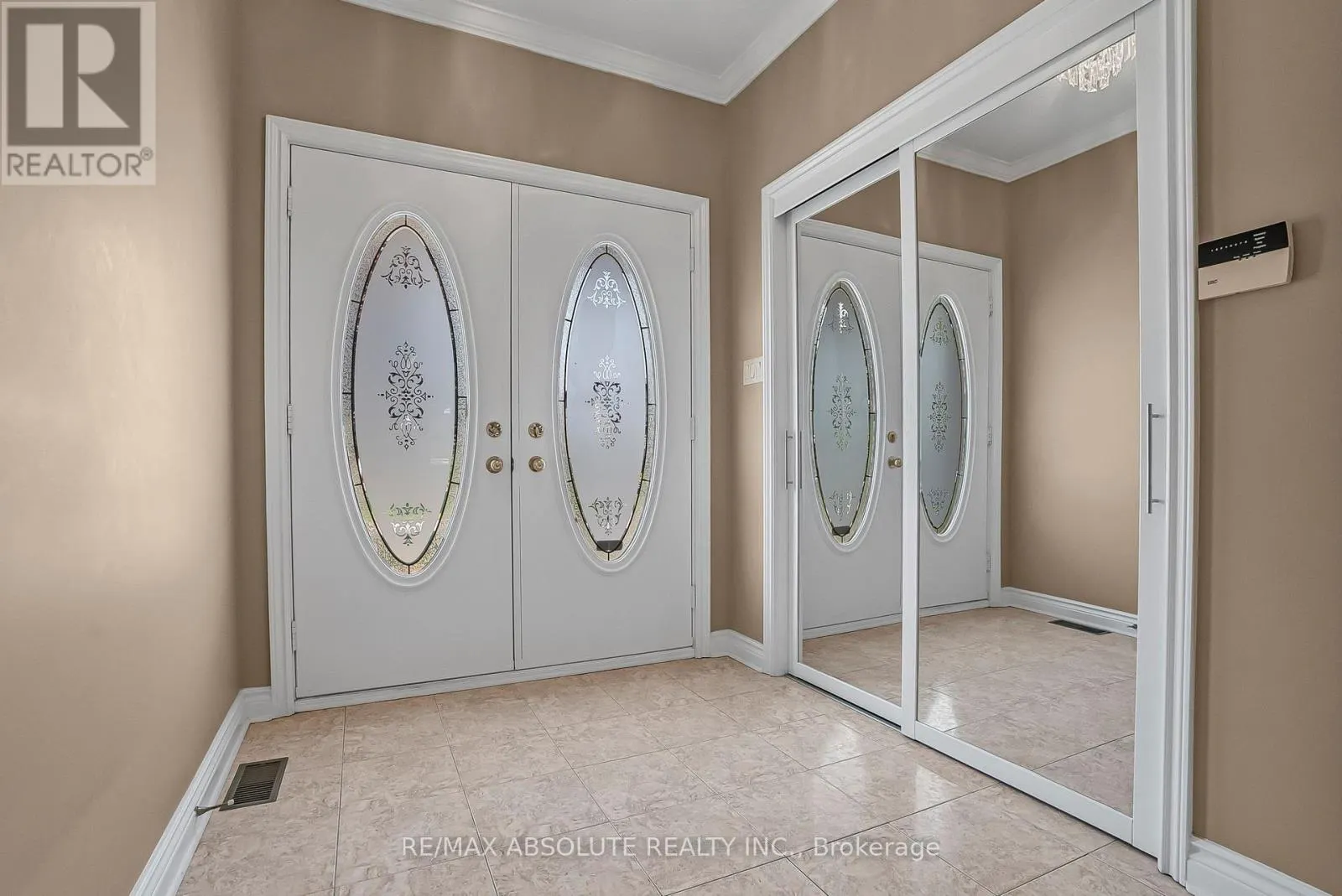 1513 APELDOORN AVENUE