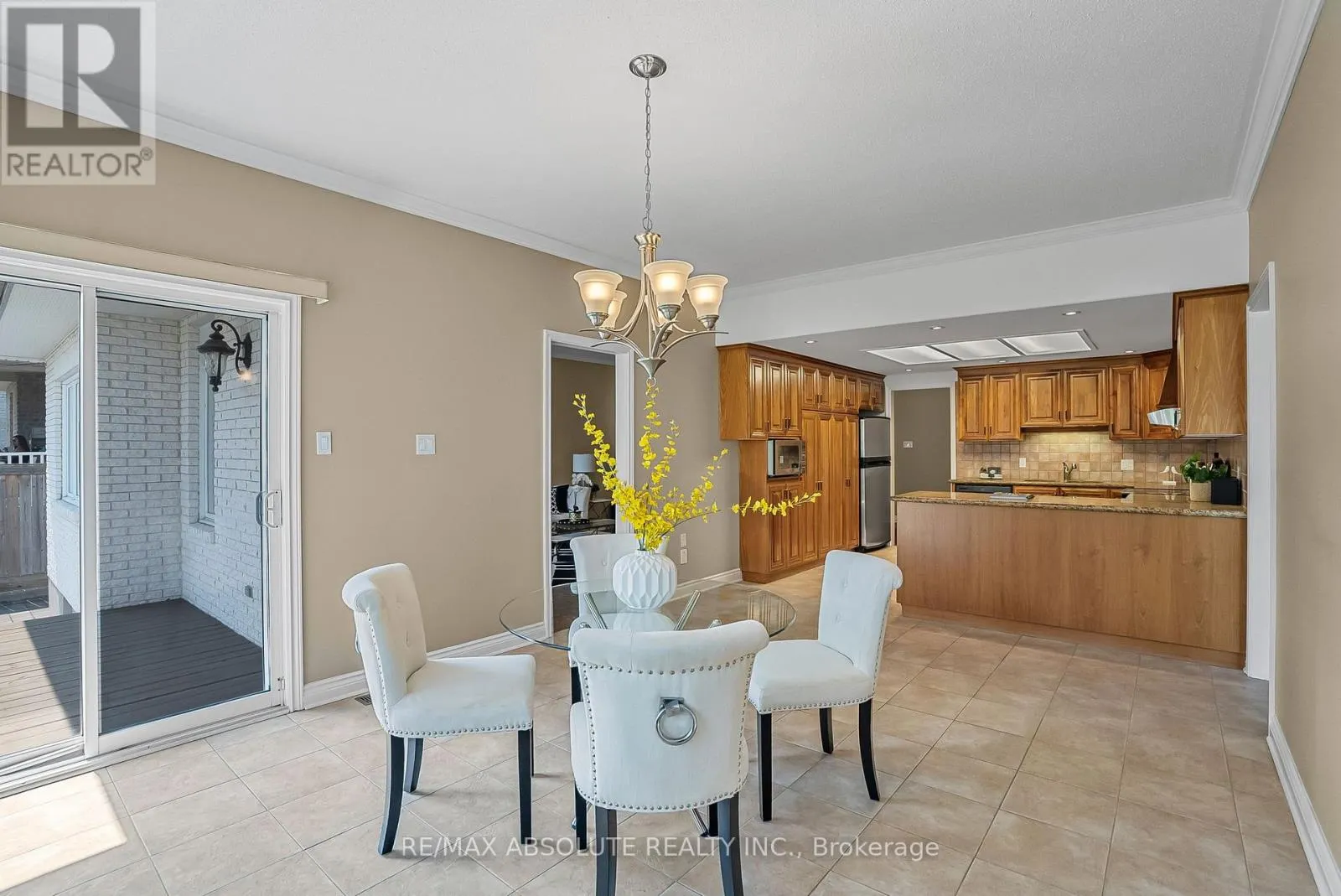 1513 APELDOORN AVENUE