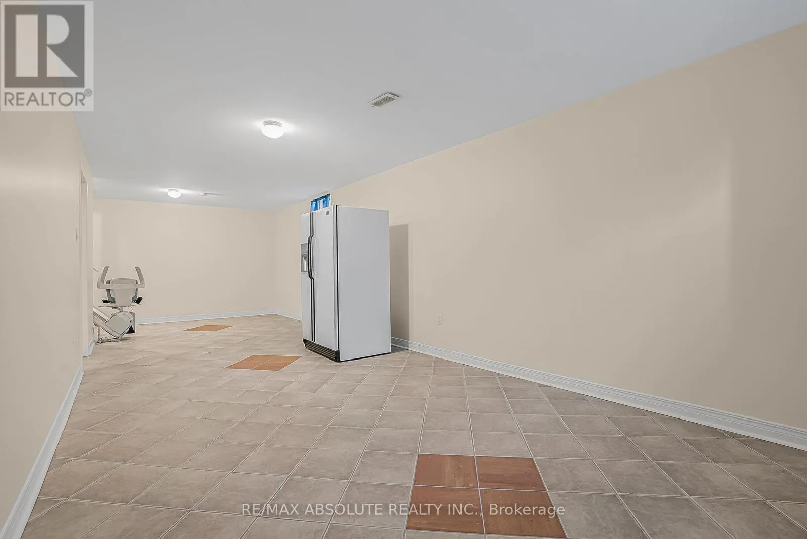 1513 APELDOORN AVENUE