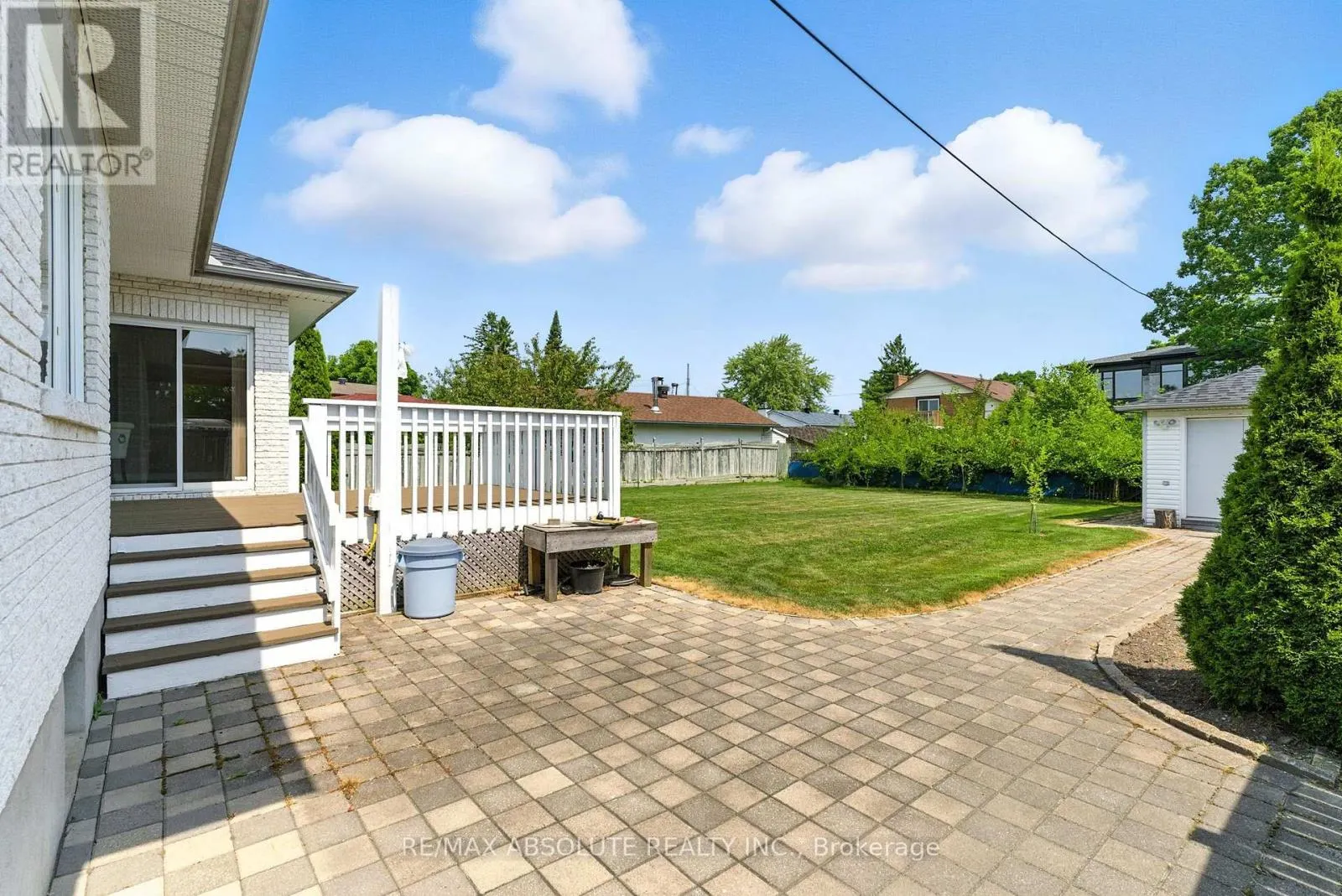 1513 APELDOORN AVENUE