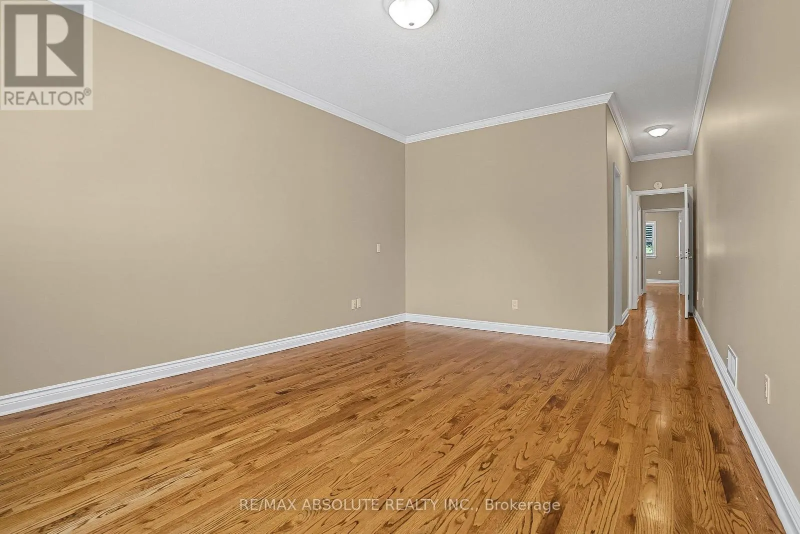 1513 APELDOORN AVENUE