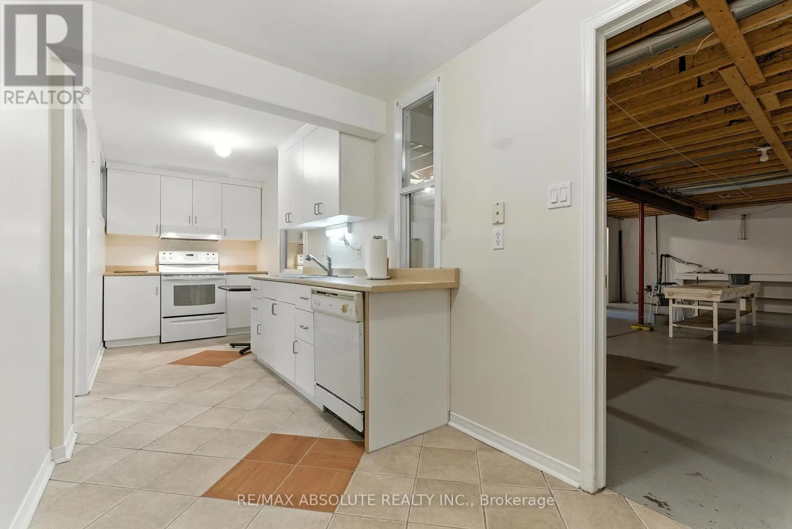 1513 APELDOORN AVENUE