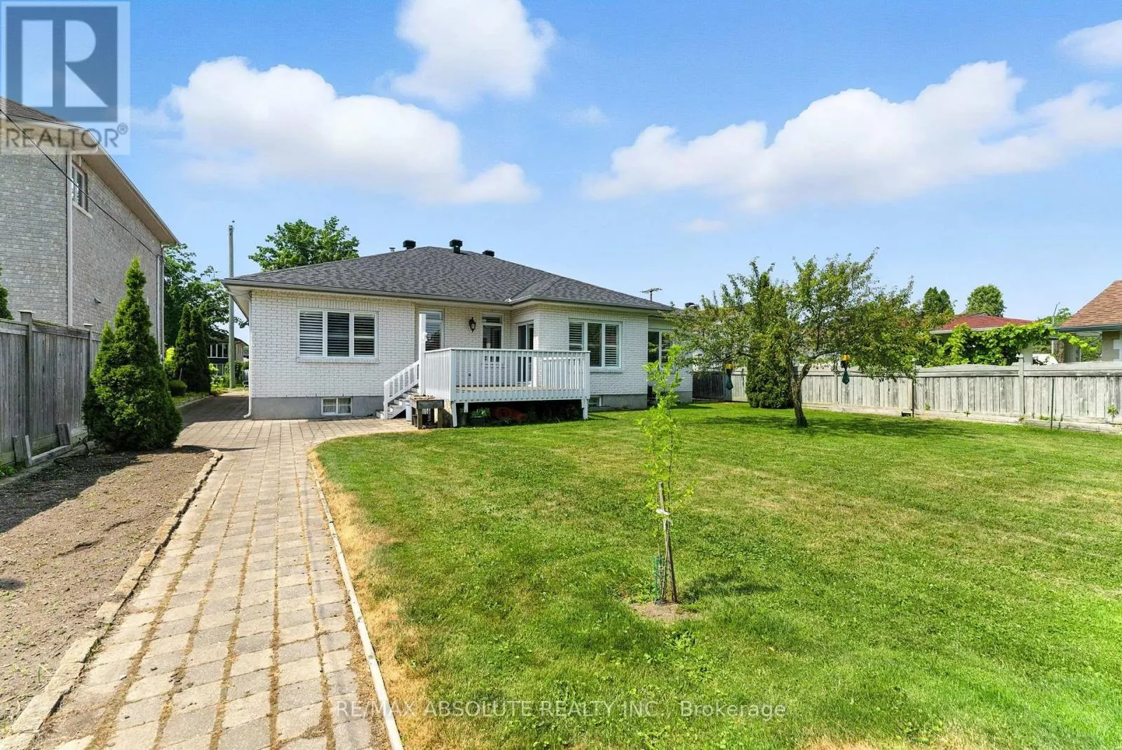 1513 APELDOORN AVENUE