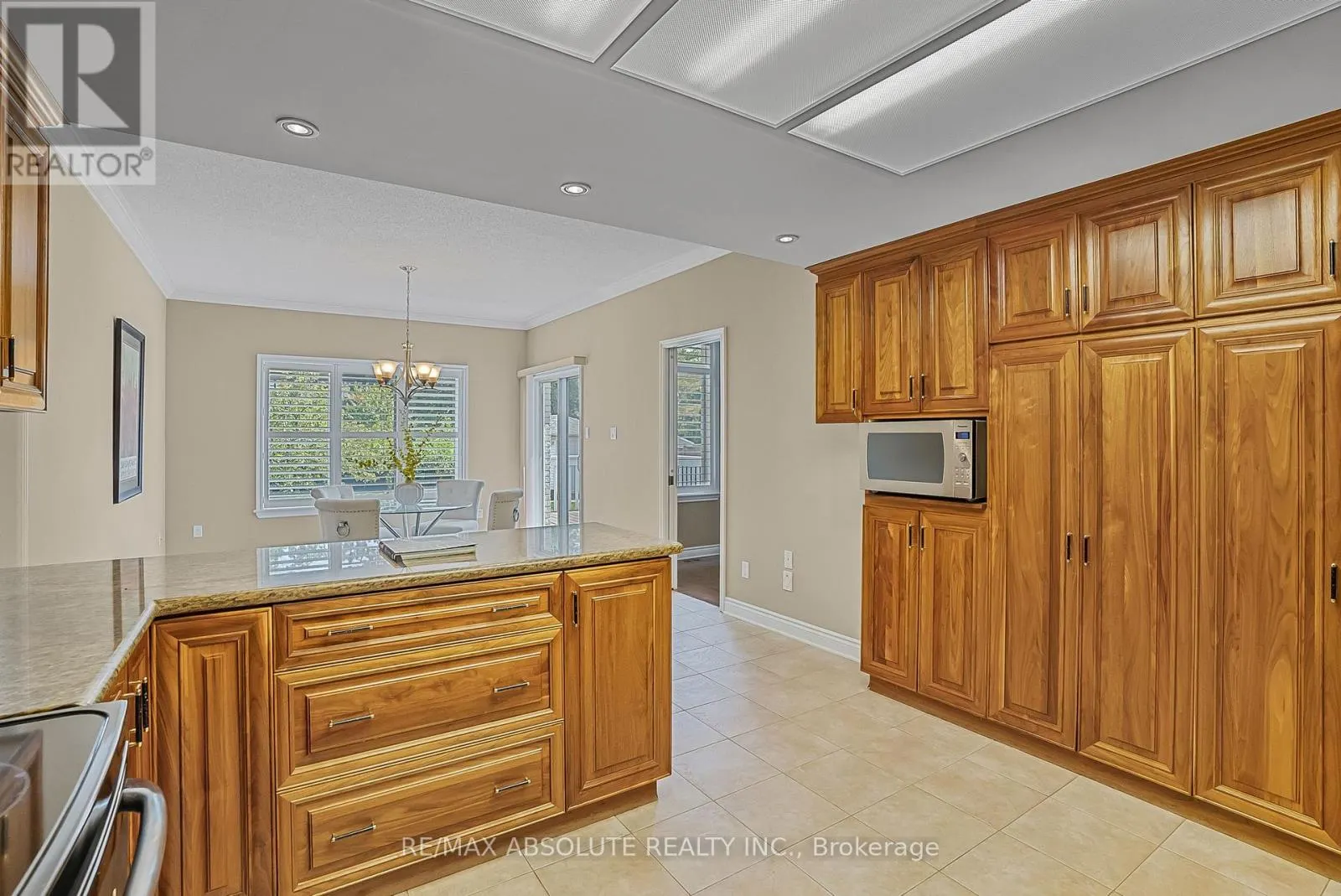 1513 APELDOORN AVENUE