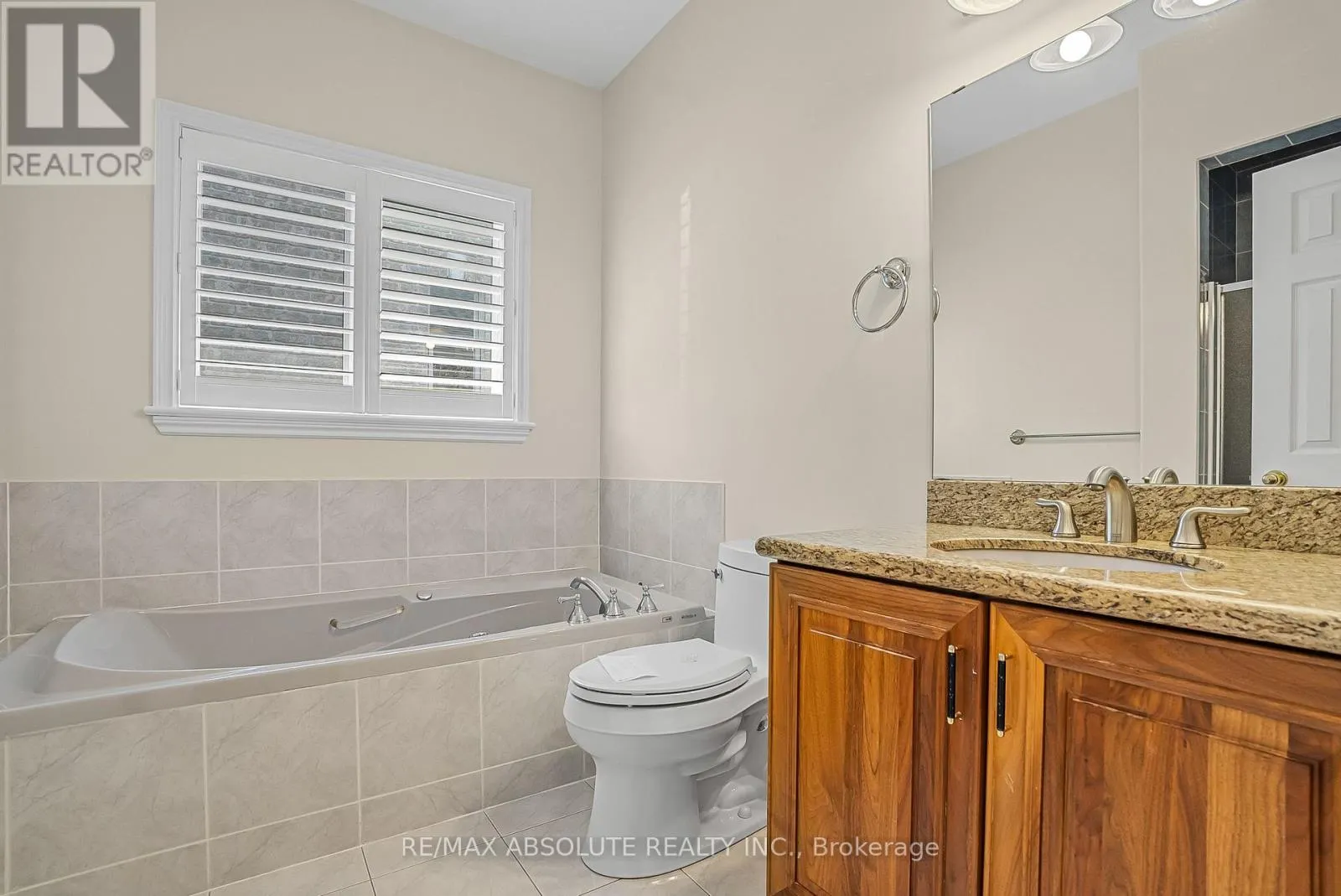 1513 APELDOORN AVENUE