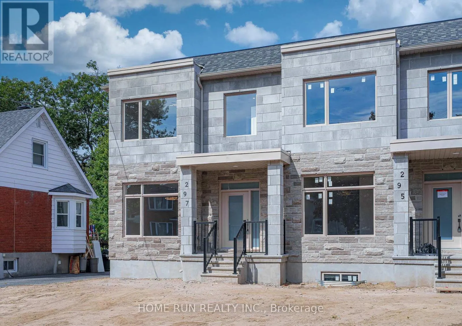 297 DOVERCOURT AVENUE